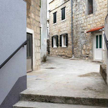 Apartments By The Sea Kastel Kambelovac, Kastela - 8679 Kaštela Exterior foto