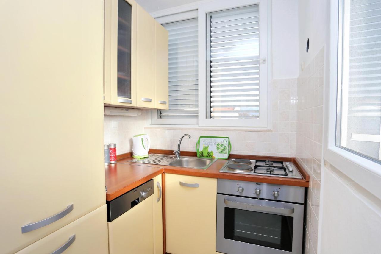 Apartments By The Sea Kastel Kambelovac, Kastela - 8679 Kaštela Exterior foto