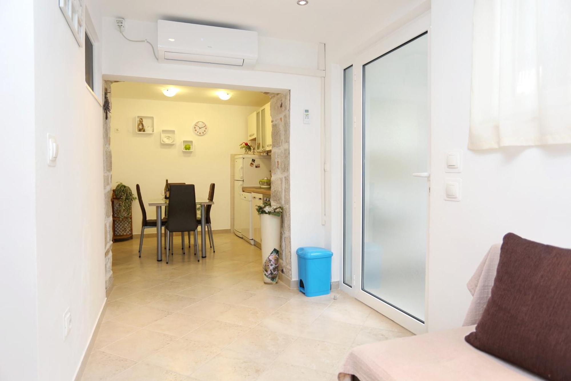 Apartments By The Sea Kastel Kambelovac, Kastela - 8679 Kaštela Exterior foto